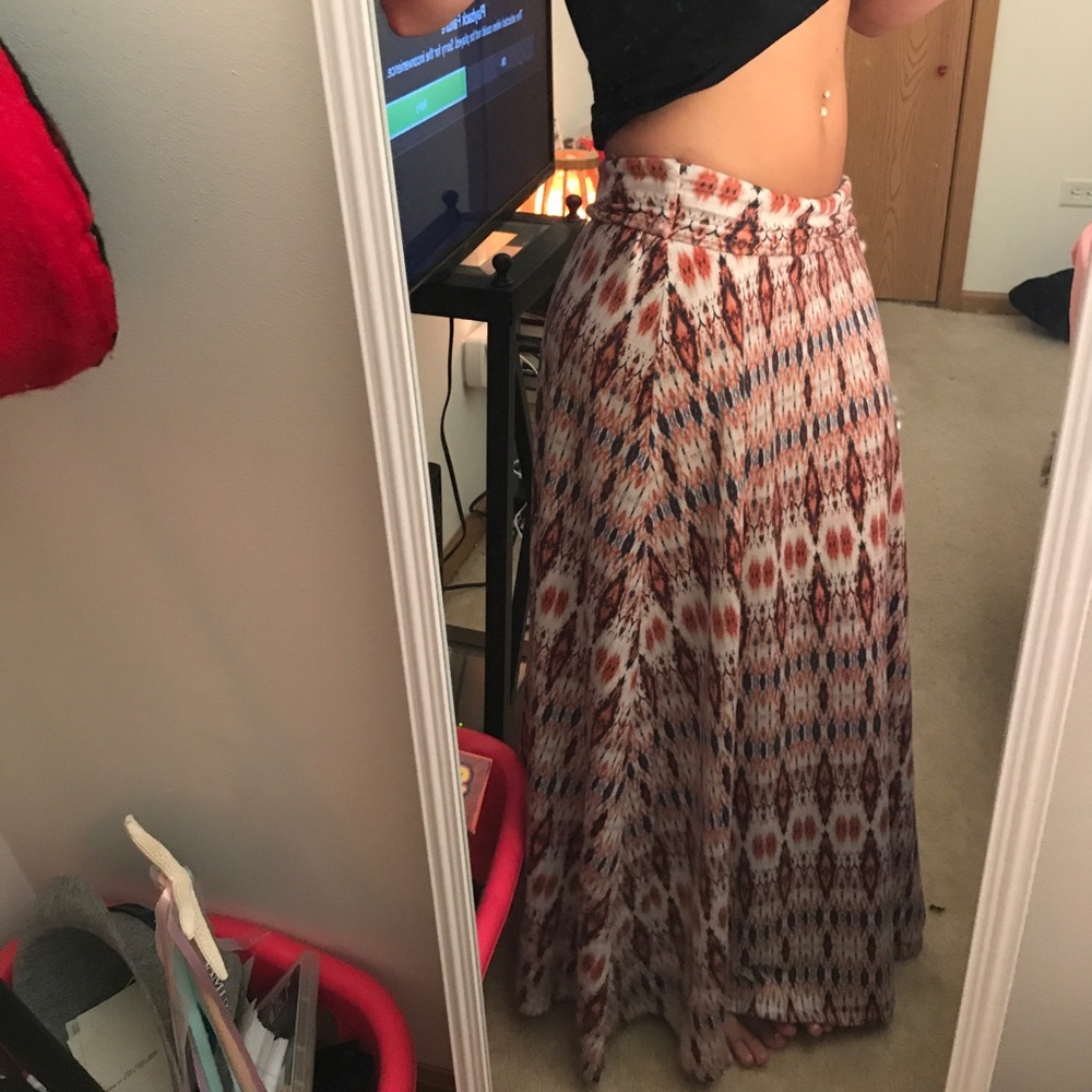 Maxi skirt