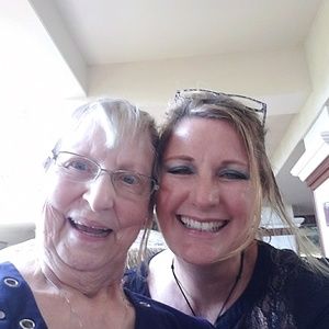 Meet your Posher, Phyllis