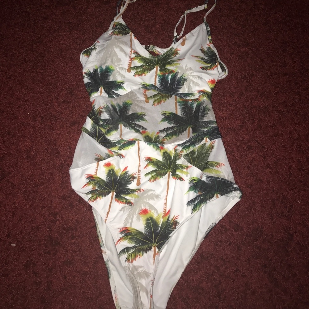 One piece Cupshe palm tree bathing suit