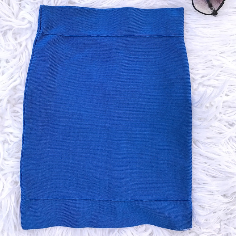 NWT BCBGMAXAZRIA knit skirt, xxs 🌸