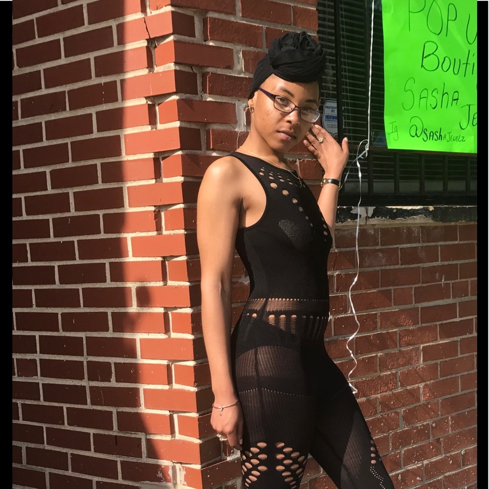 Sexy Lace jumpsuit w/back zipper (thick & stretchy