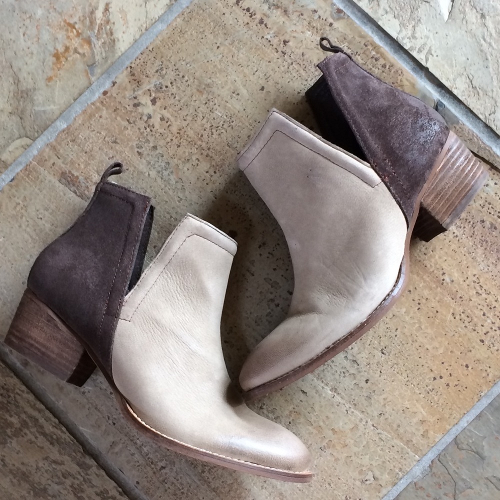 🍃💕HP NIB Diba True Leather/Suede Ankle Bootie - Picture 3 of 7