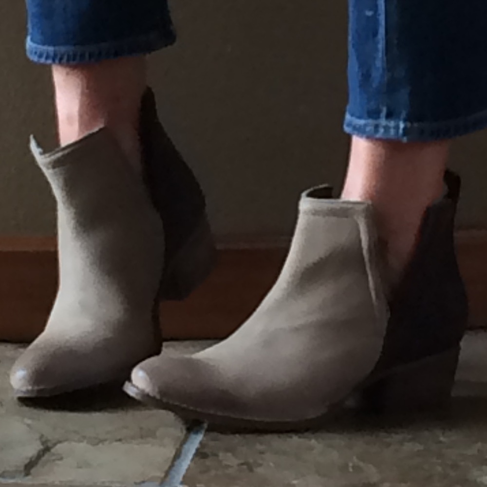🍃💕HP NIB Diba True Leather/Suede Ankle Bootie - Picture 5 of 7