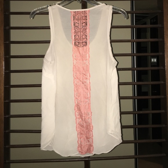 Simple white shirt with sexy lace! - Picture 2 of 3