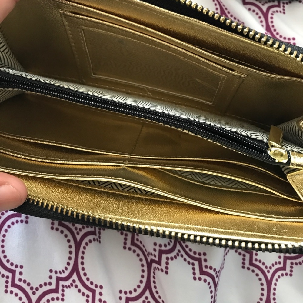 Wallet - Picture 2 of 3