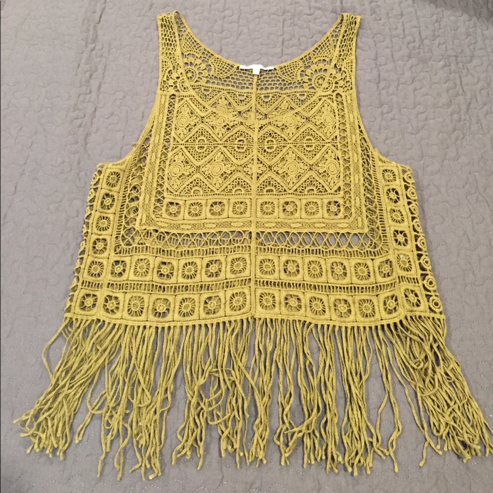 Very cute tassel tank top!