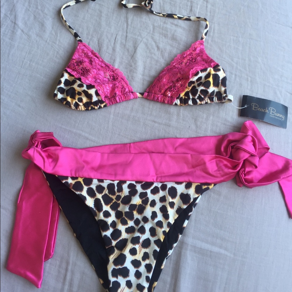 Cheetahliciius lady lace top and side tie bottom