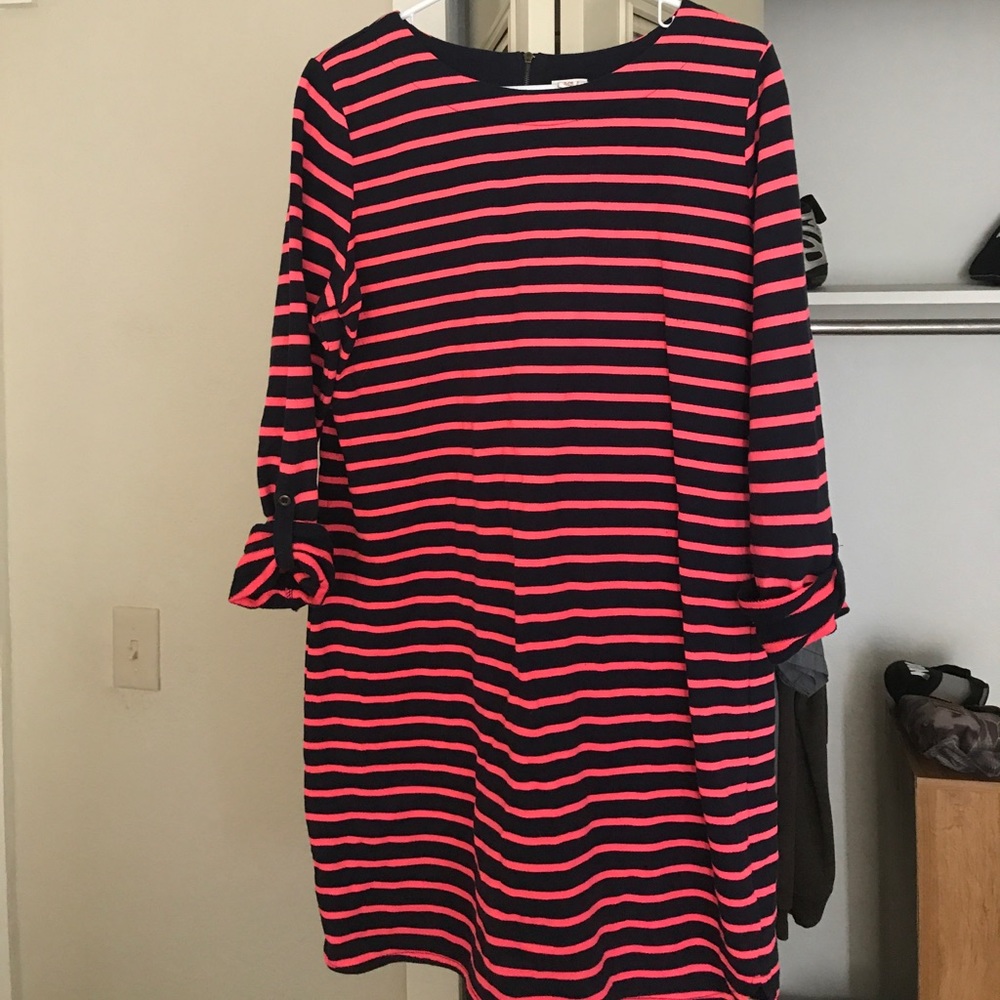 Really cute sweatshirt type dress!