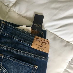 HOLLISTER BRAND NEW navy blue jeans SIZE 3R