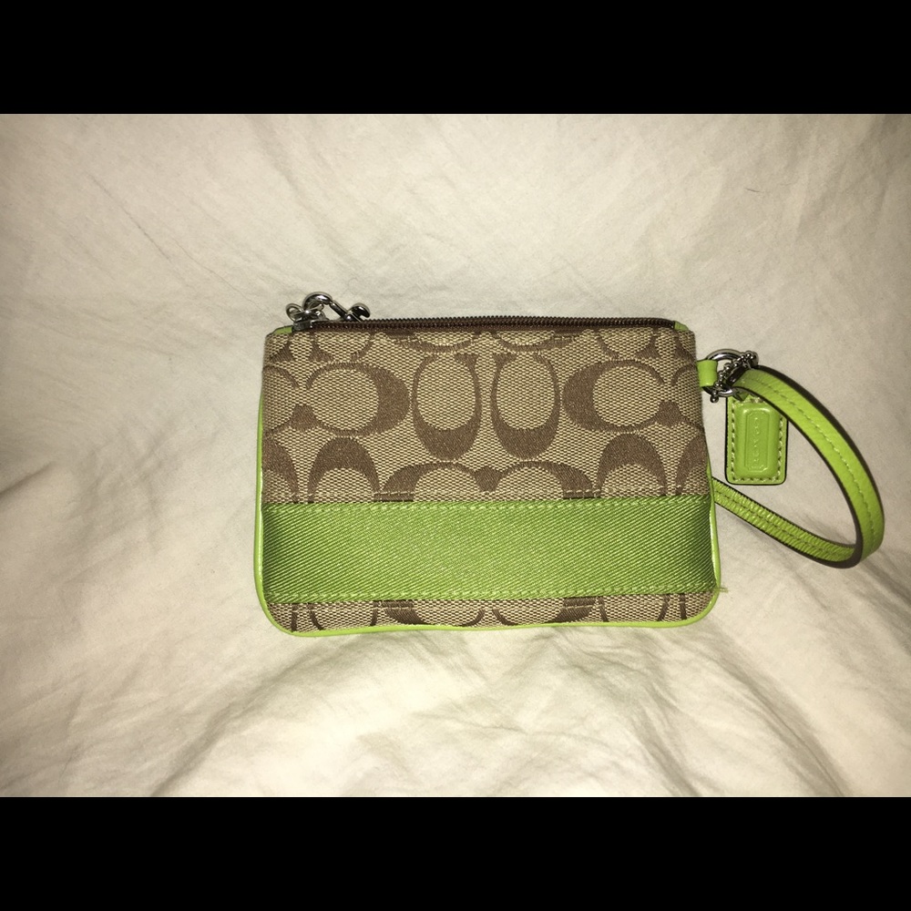 Wristlet