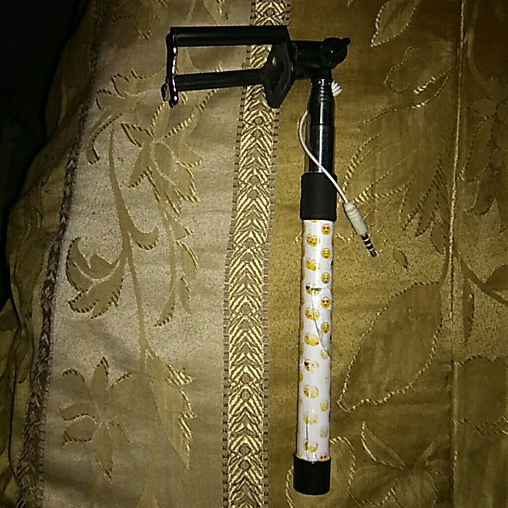 emoji selfie stick