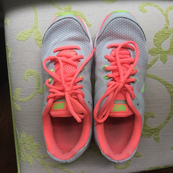 Nike Zoom Winflo Athletic Shoes - Picture 4 of 4