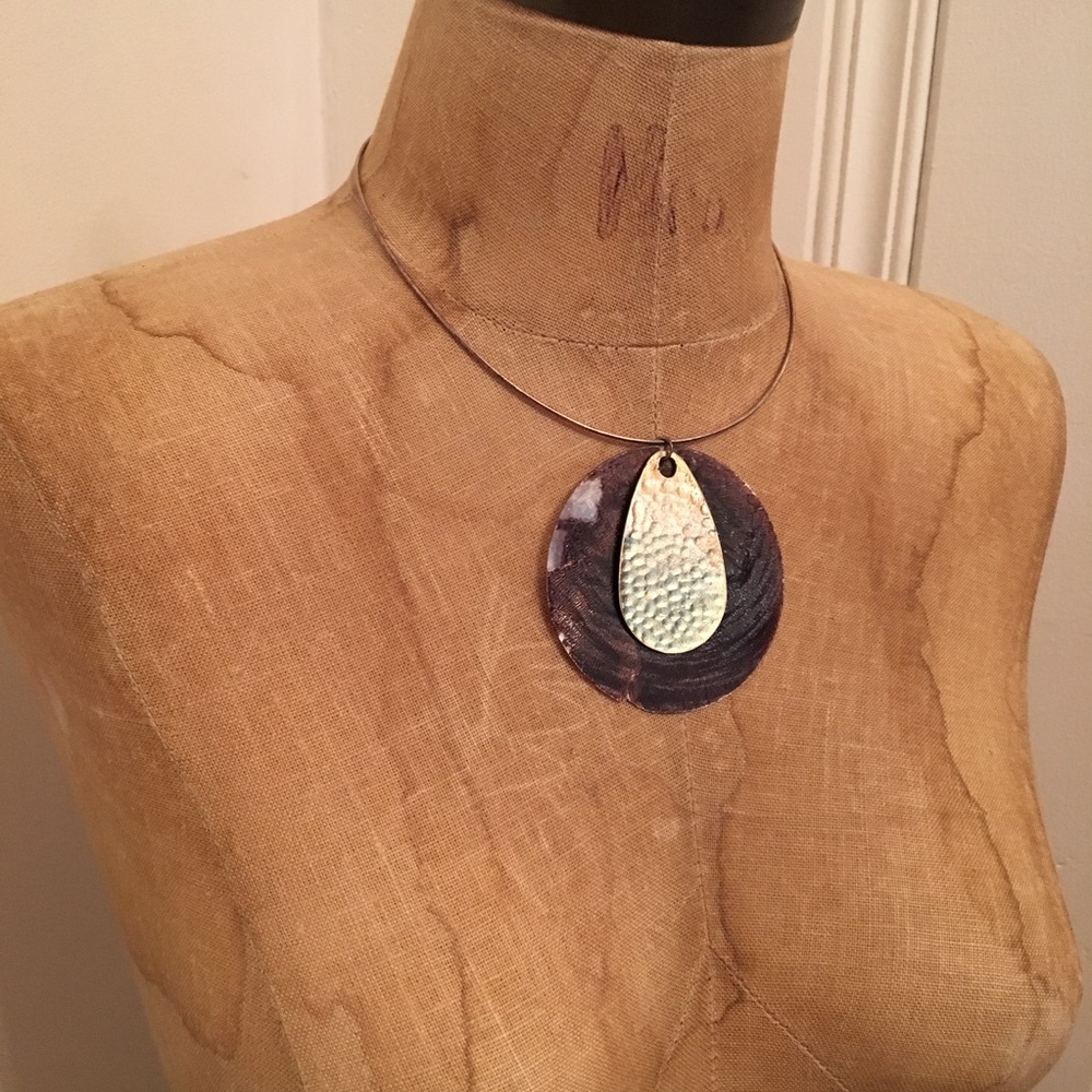 Maroon iridescent shell statement necklace