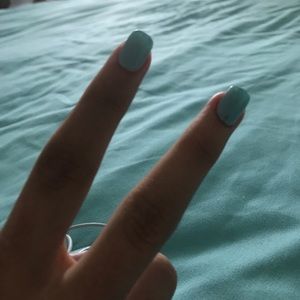 Meet your Posher, Daniela