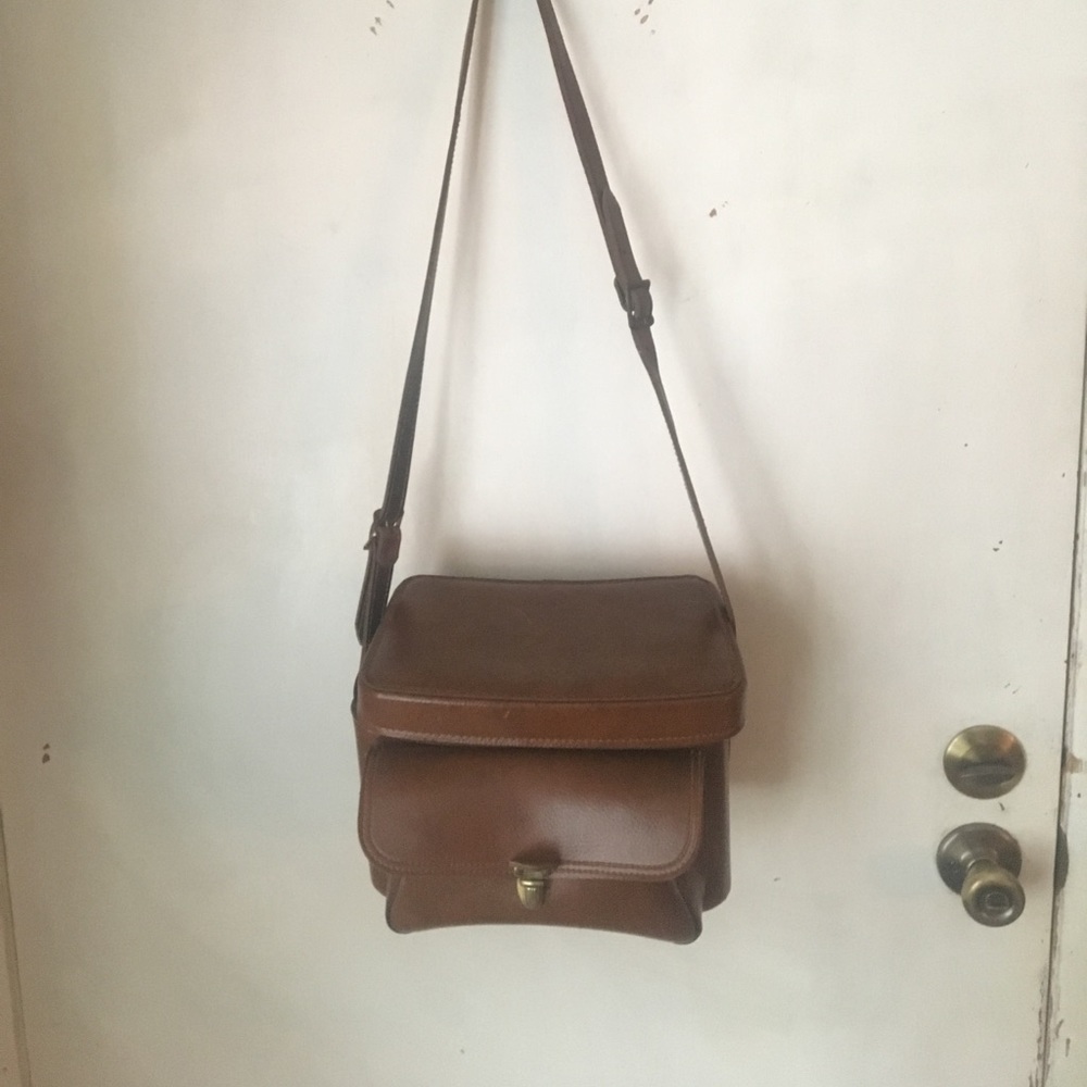 Brown Leather Vintage Camera Bag, great condition!