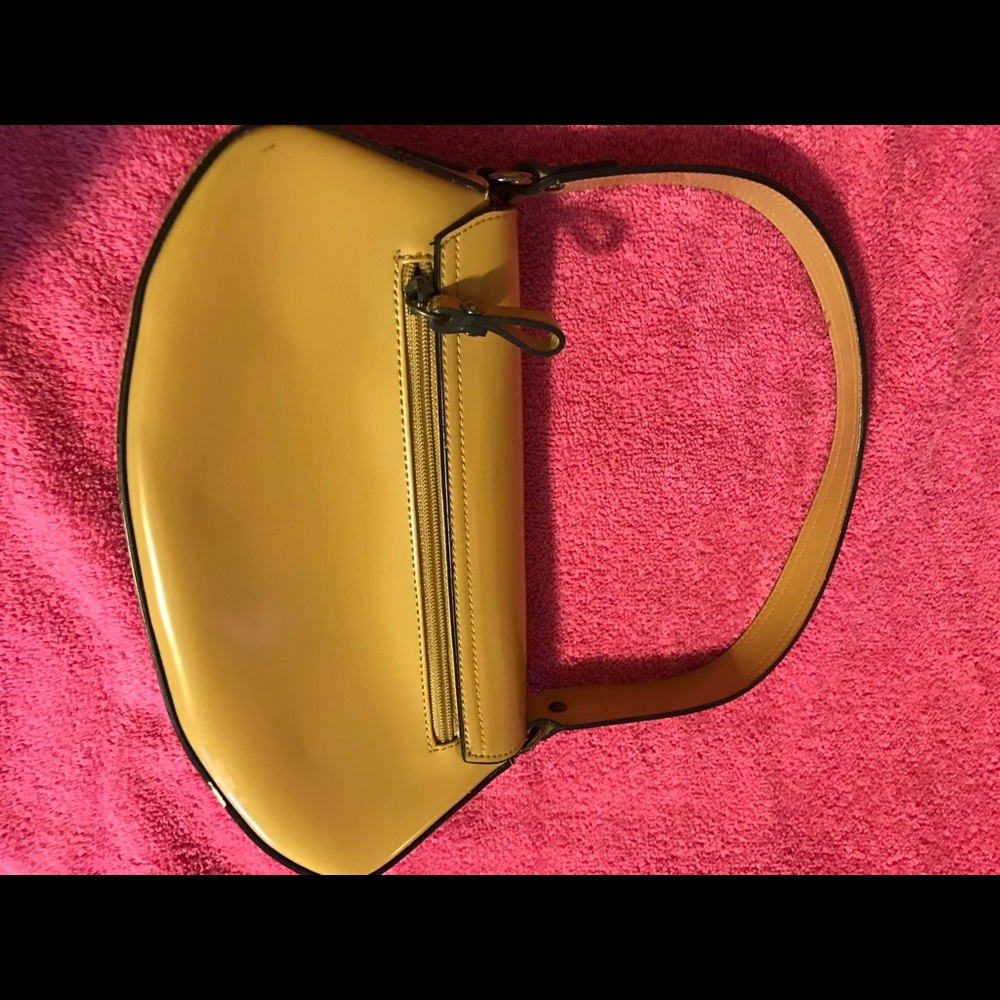 Guess purse