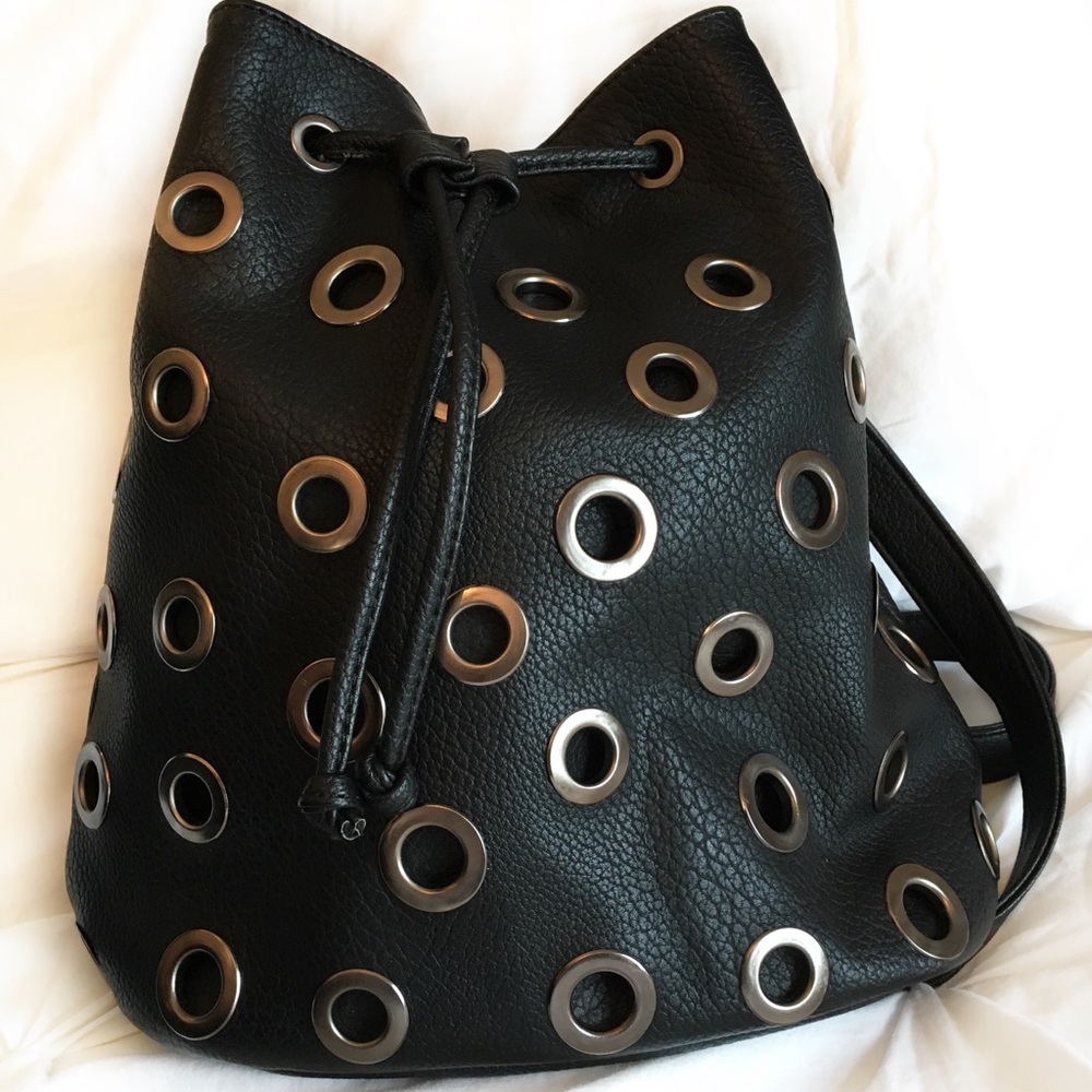 Circle Grommet Bucket Bag