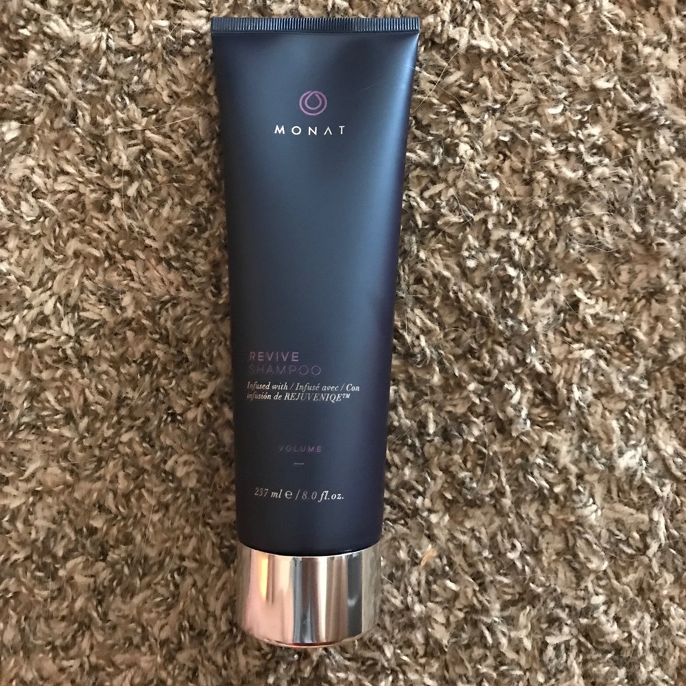 Monat Revive Shampoo 100% authentic