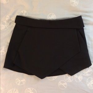 Zara Origami Skort size small