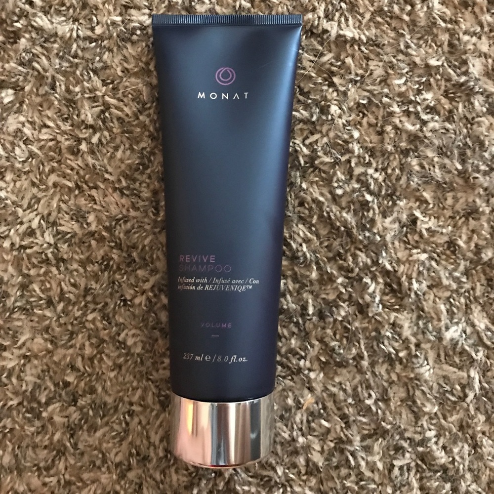 Monat Revive Shampoo 100% authentic