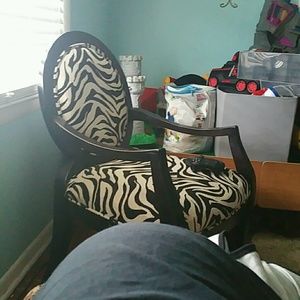 Meet your Posher, Bobbie