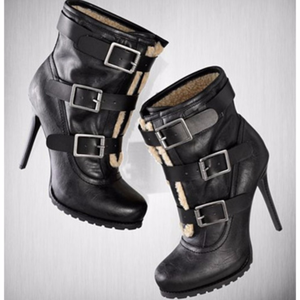 Sexy Vera Wang Boots