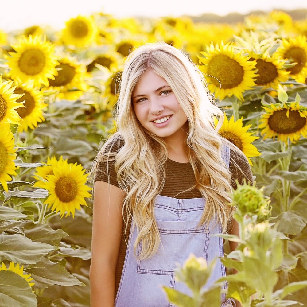 Meet your Posher, Emilie