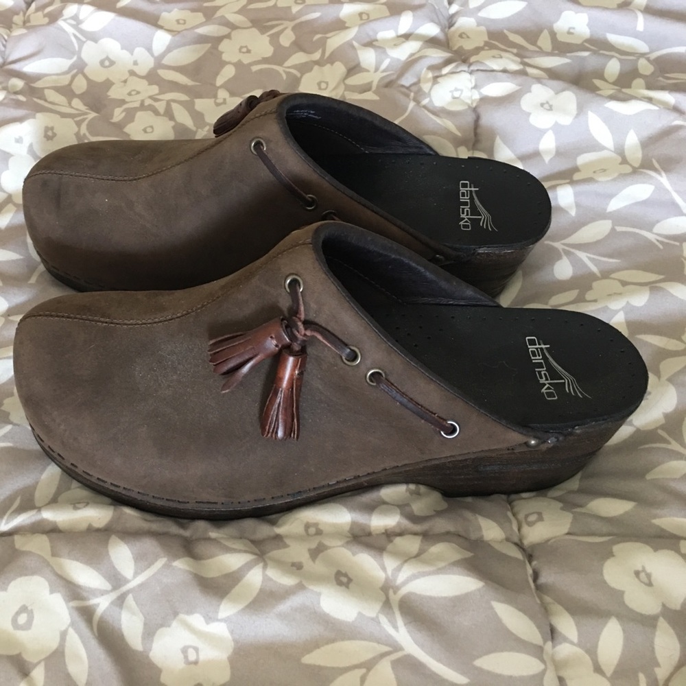 Dansko Shannon Brown Mule with tassel size 41