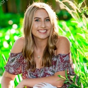 Meet your Posher, Madie