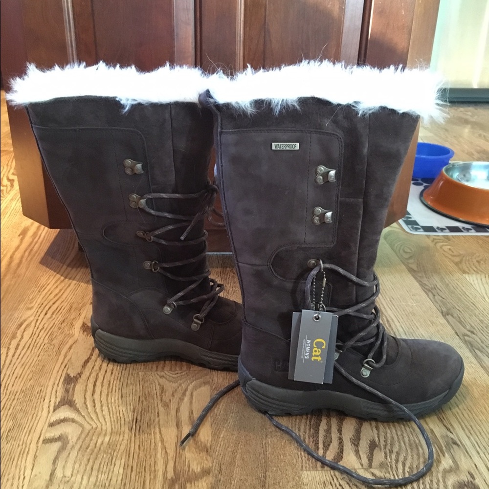 NWOT DEVLIN CAT BOOTS
