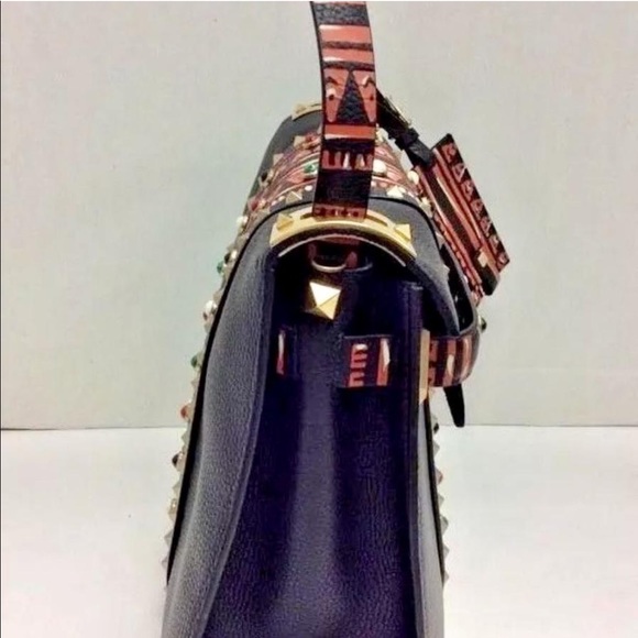 ♦️Sold♦️Valentino Rockstud Convertible Tribal Bag - Picture 3 of 8