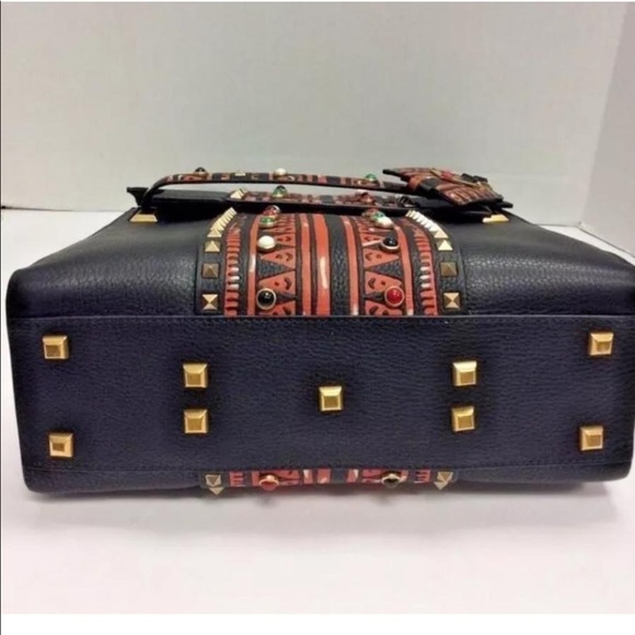 ♦️Sold♦️Valentino Rockstud Convertible Tribal Bag - Picture 8 of 8