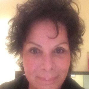 Meet your Posher, Lois