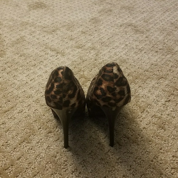 Leopard Print Heels! - Picture 4 of 4