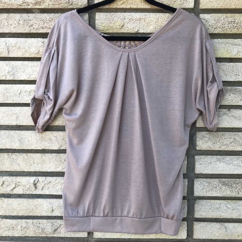 🌷 Blush Nude Lace Back Top - Picture 3 of 8