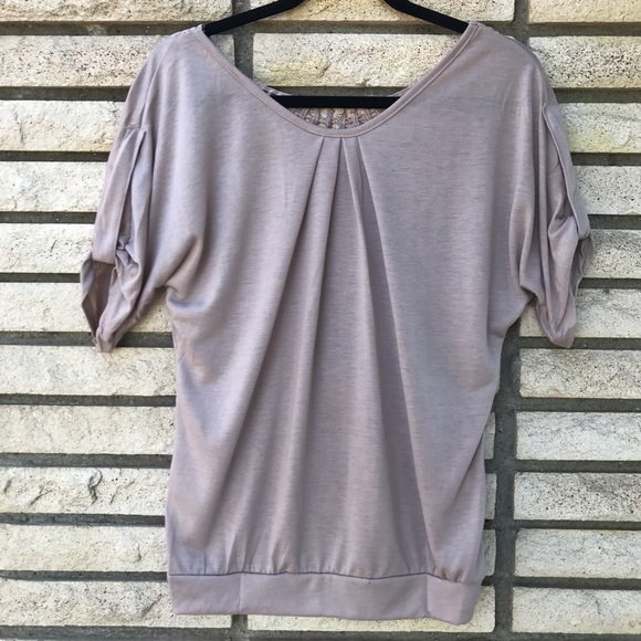 🌷 Blush Nude Lace Back Top - Picture 3 of 8