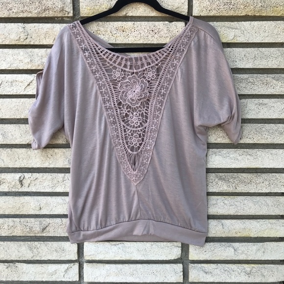 🌷 Blush Nude Lace Back Top - Picture 4 of 8