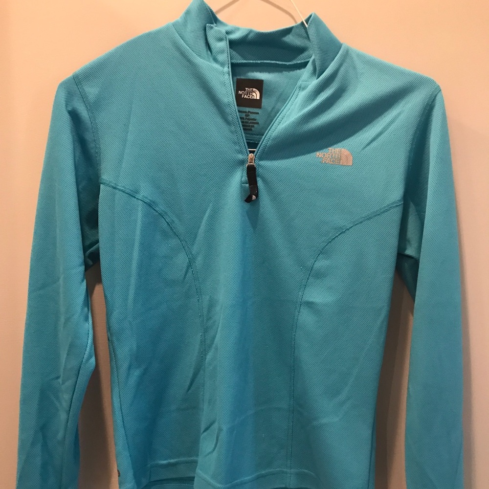 North face half zip up