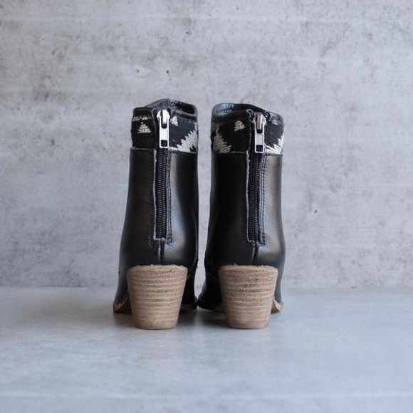 Western Black Leather Aztec Booties - Picture 4 of 6