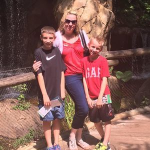 Meet your Posher, Amyandjason