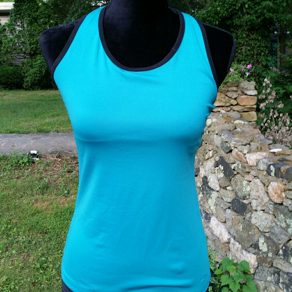 Work out Tank - Picture 6 of 7