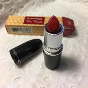 Mac Limited Edition Mia Moretti lipstick