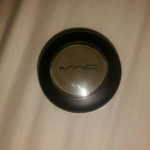 MAC "Flourishing" Eyeshadow for @loscar35 📌HOLD📌