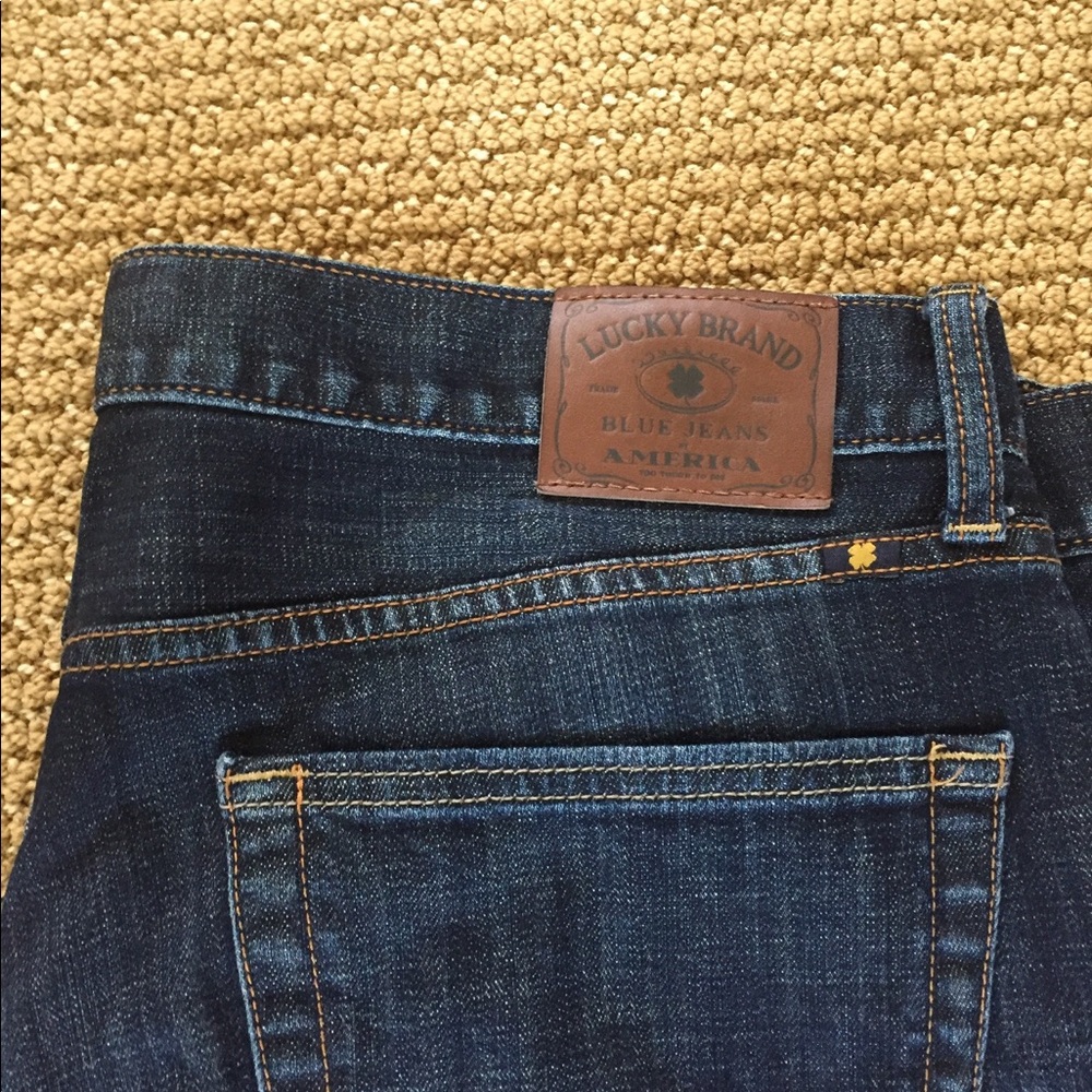 Men's Lucky Jeans different wash styles. EUC