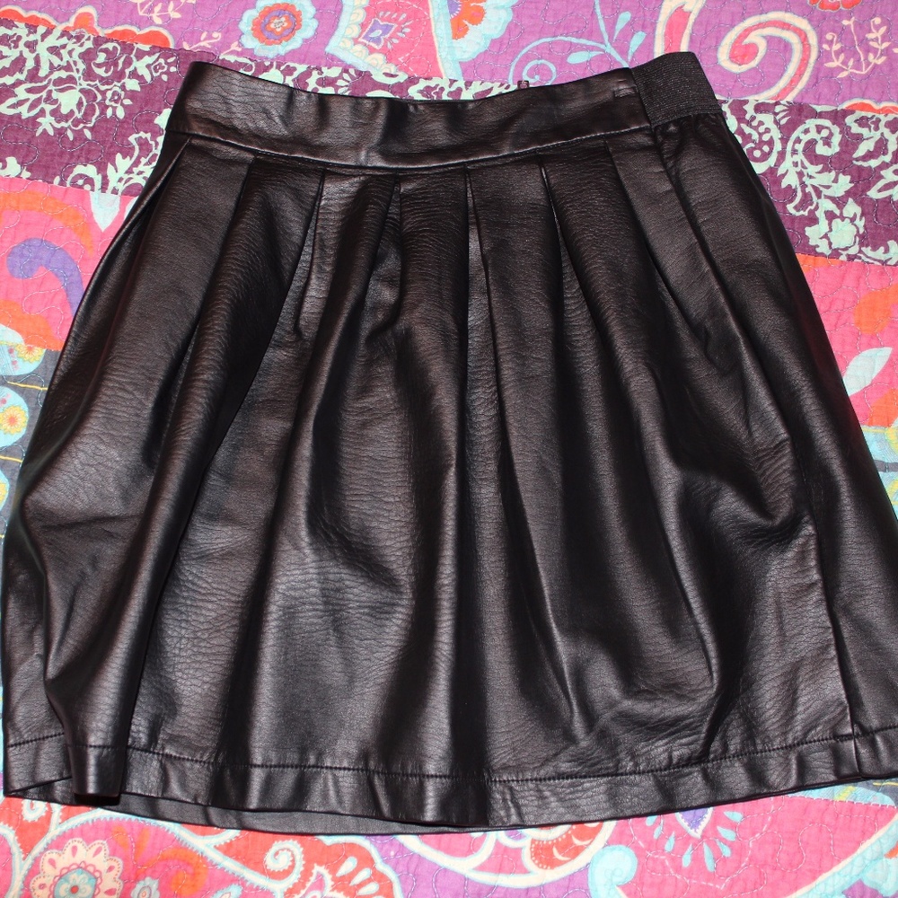 Black Faux Leather A line Skirt w/ Exposed Zipper