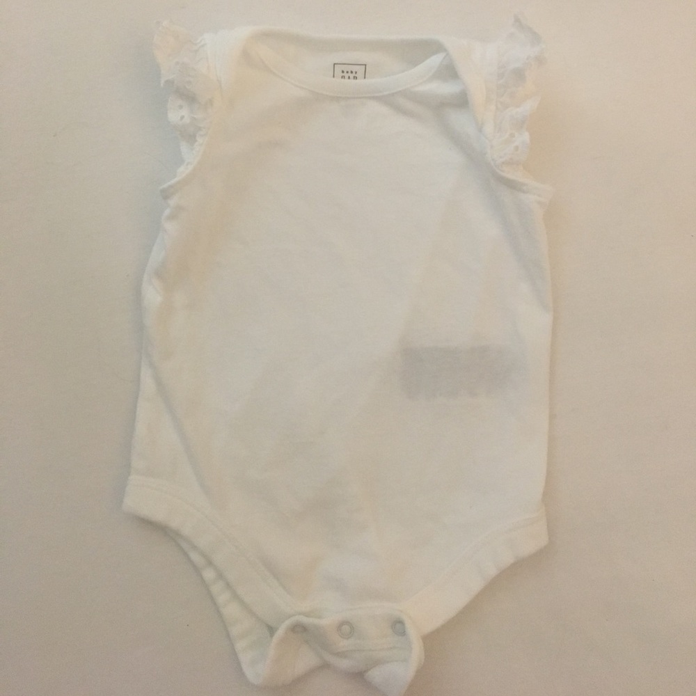 EUC Gap Lace Flutter Sleeve Onesie 0-3 Months