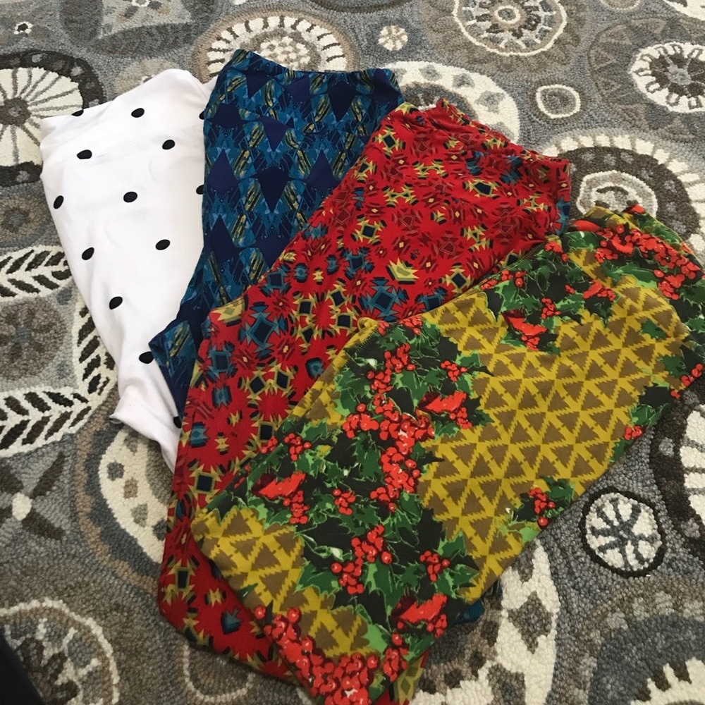 Lot of 4 LuLaRoe leggings - sizes: 3 - TC, 1 - OS.