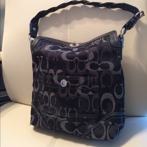 Classic Coach hobo style bag
