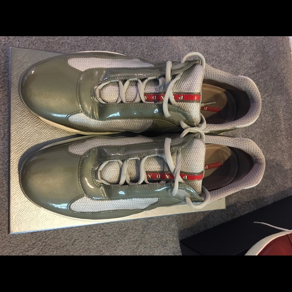Men's Gray Prada Sneakers/Shoes