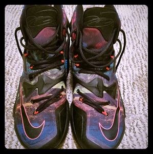 Nike Lebron James XIII